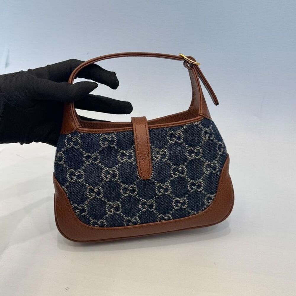 Gucci Women Pre-Loved Bag Very Good Condition - Picture 4 of 7